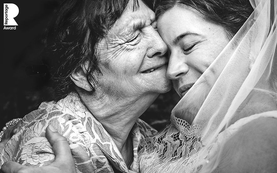 Here Are 22 Of The Best Unstaged Wedding Photographs Photographers Submitted For Our Contest