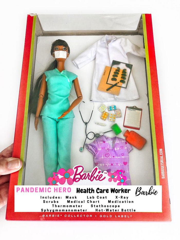 Woman Designs “Realistic” Quarantine-Themed Barbie Dolls And These Look Spot-On Woman Designs “Realistic” Quarantine-Themed Barbie Dolls And These Look Spot-On