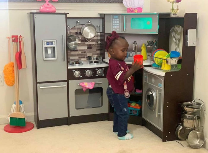 Dad’s Honest Review On His Daughter’s ‘Restaurant’ Goes Viral Dad’s Honest Review On His Daughter’s ‘Restaurant’ Goes Viral