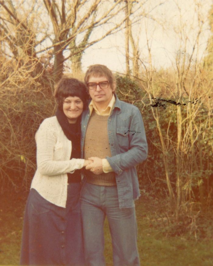 This Man Wrote A Poem For His Late Wife And Put It Under Her Pillow Every Day For 25 Years This Man Wrote A Poem For His Late Wife And Put It Under Her Pillow Every Day For 25 Years