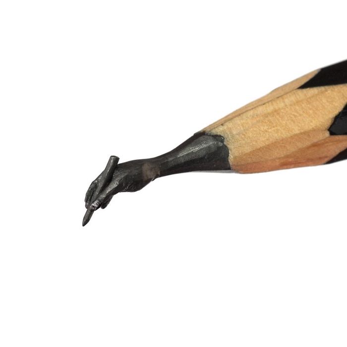 35 Impressive Miniature Sculptures On The Tip Of A Pencil (New Pics) 35 Impressive Miniature Sculptures On The Tip Of A Pencil (New Pics)