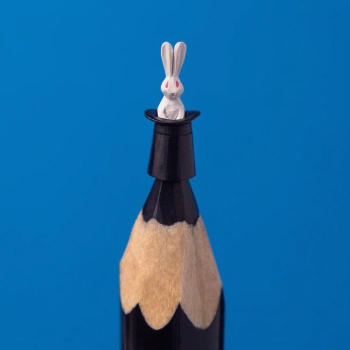 35 Impressive Miniature Sculptures On The Tip Of A Pencil (New Pics) 35 Impressive Miniature Sculptures On The Tip Of A Pencil (New Pics)