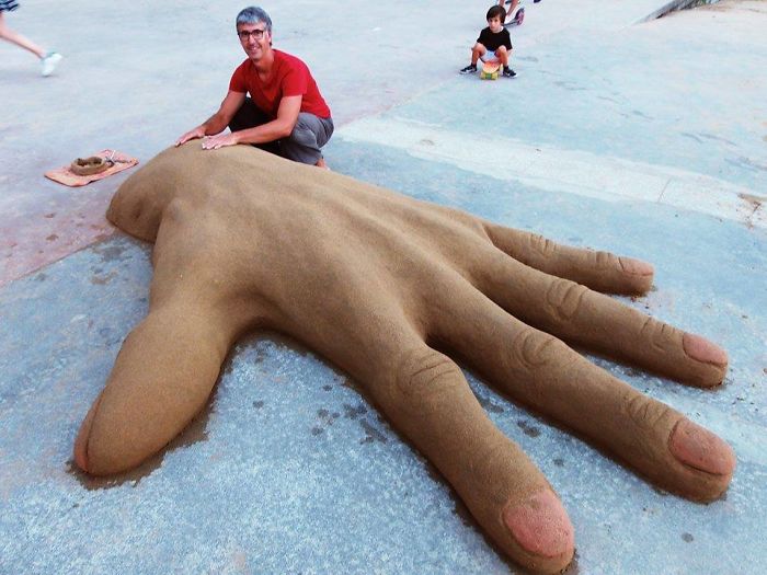 Sand Artist Creates Detailed Sculptures That You Could Easily Mistake For Live Animals If You Saw Them From A Distance Sand Artist Creates Detailed Sculptures That You Could Easily Mistake For Live Animals If You Saw Them From A Distance