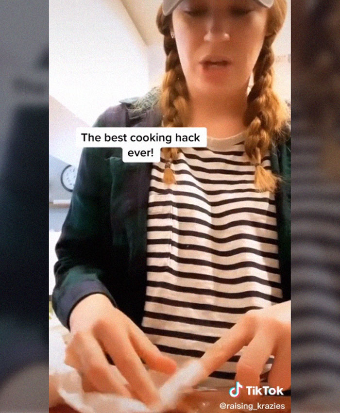 Woman’s Hack For Removing The White Bits From Chicken Breasts Is A Game-Changer Woman’s Hack For Removing The White Bits From Chicken Breasts Is A Game-Changer