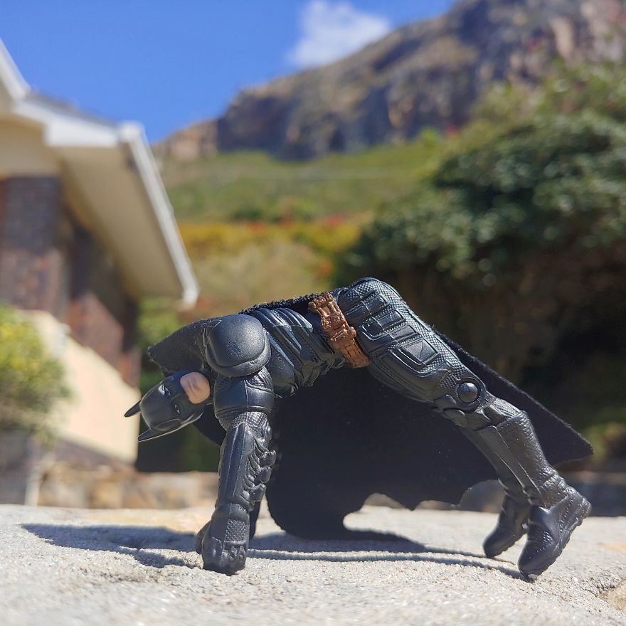 I Post The Everyday Life Of Batman During Self-Isolation (39 Pics) I Post The Everyday Life Of Batman During Self-Isolation (39 Pics)