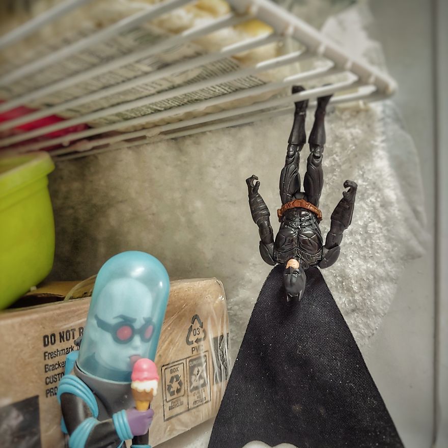 I Post The Everyday Life Of Batman During Self-Isolation (39 Pics) I Post The Everyday Life Of Batman During Self-Isolation (39 Pics)