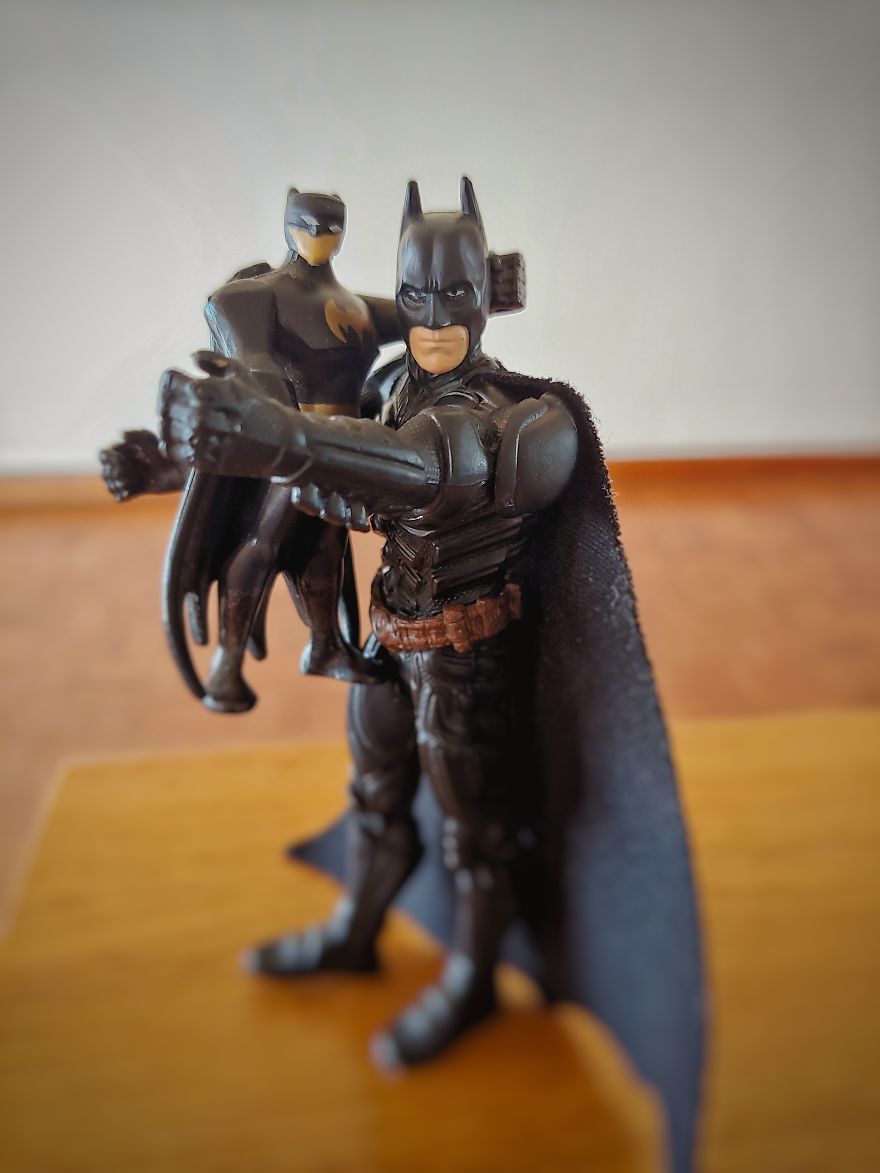 I Post The Everyday Life Of Batman During Self-Isolation (39 Pics) I Post The Everyday Life Of Batman During Self-Isolation (39 Pics)