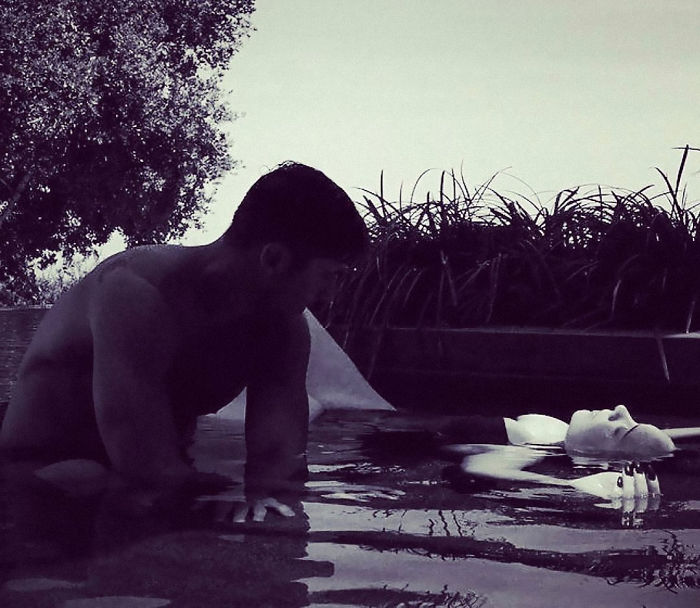 Adele Receives Criticism On Social Media After Losing 98 Pounds, But Her Personal Trainer Defends Her