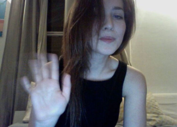 Planning To Go To A Beach Or Nail Salon? Twitter Thread Of ICU Doctor’s Daughter Might Change Your Mind Planning To Go To A Beach Or Nail Salon? Twitter Thread Of ICU Doctor’s Daughter Might Change Your Mind