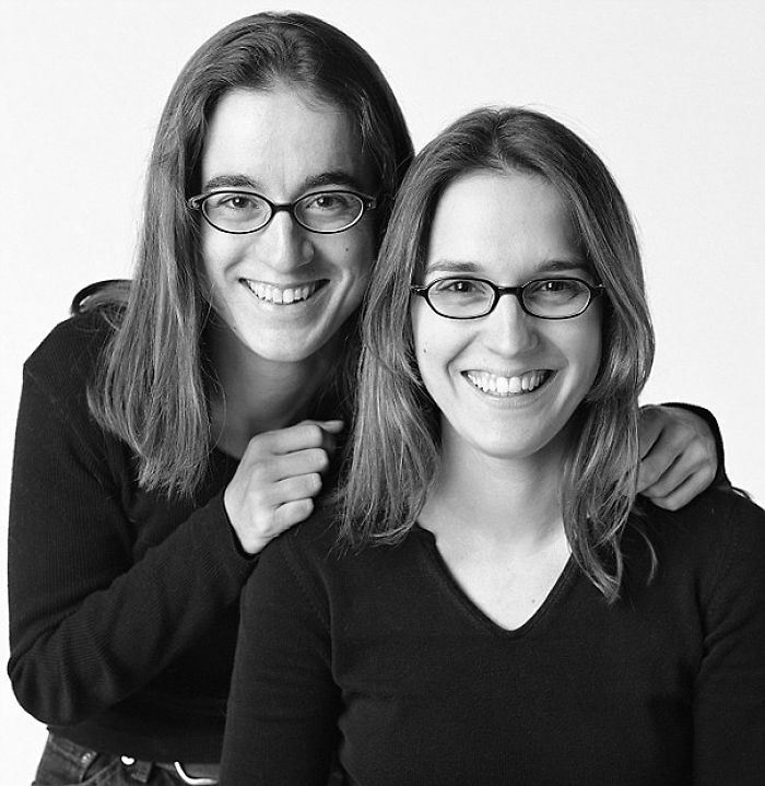 Photographer Finds Look-Alikes That Are Not Actually Related By Blood But Look Incredibly Similar (30 Pics) Photographer Finds Look-Alikes That Are Not Actually Related By Blood But Look Incredibly Similar (30 Pics)