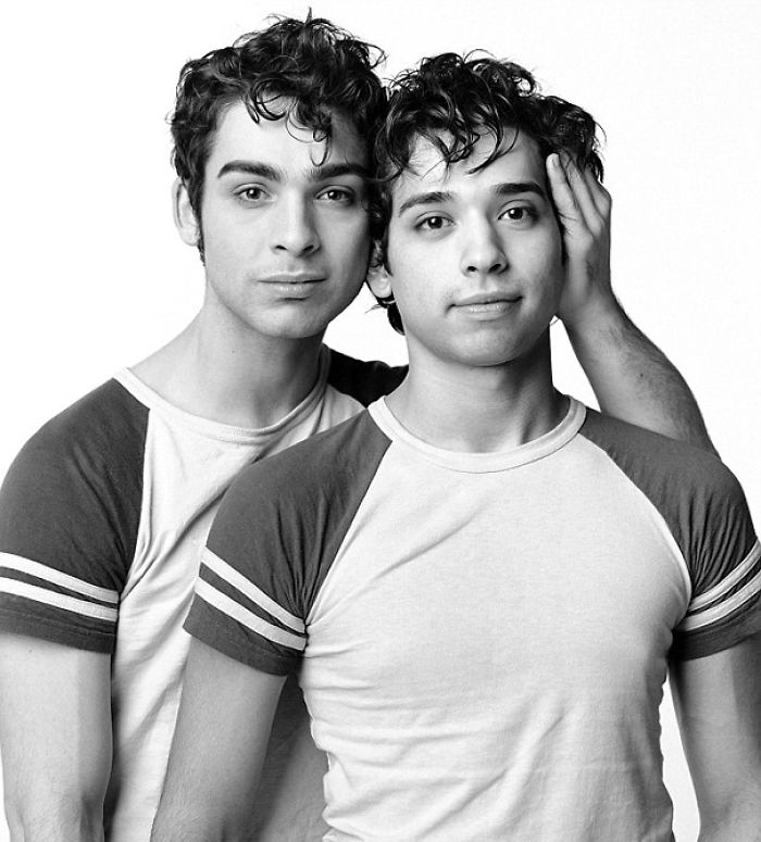 Photographer Finds Look-Alikes That Are Not Actually Related By Blood But Look Incredibly Similar (30 Pics) Photographer Finds Look-Alikes That Are Not Actually Related By Blood But Look Incredibly Similar (30 Pics)