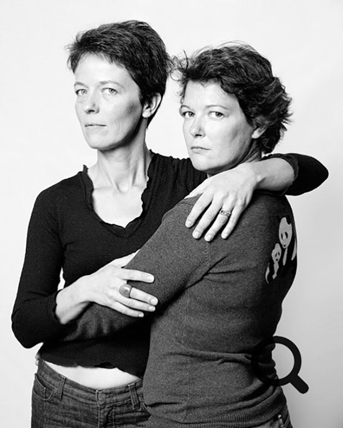 Photographer Finds Look-Alikes That Are Not Actually Related By Blood But Look Incredibly Similar (30 Pics) Photographer Finds Look-Alikes That Are Not Actually Related By Blood But Look Incredibly Similar (30 Pics)