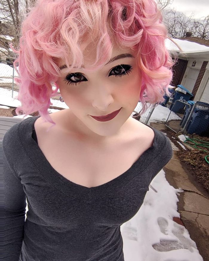 Transgender Girl Recorded Her MTF Journey For Over 2 Years, Finally Feels Happy Transgender Girl Recorded Her MTF Journey For Over 2 Years, Finally Feels Happy