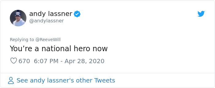 This Reporter Went On Air Wearing Only A Suit Coat And No Pants, Not Realizing Everyone Could See His Legs This Reporter Went On Air Wearing Only A Suit Coat And No Pants, Not Realizing Everyone Could See His Legs