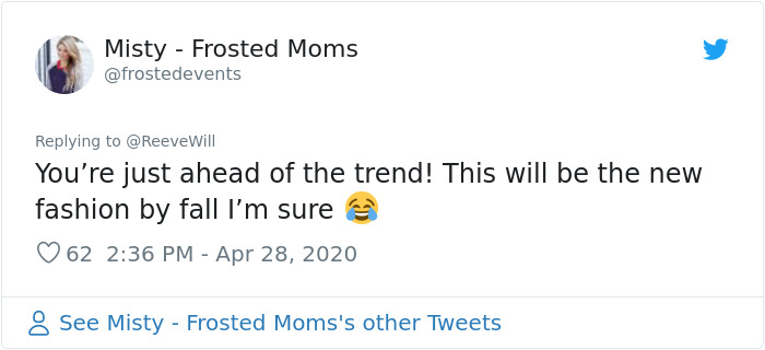 This Reporter Went On Air Wearing Only A Suit Coat And No Pants, Not Realizing Everyone Could See His Legs This Reporter Went On Air Wearing Only A Suit Coat And No Pants, Not Realizing Everyone Could See His Legs