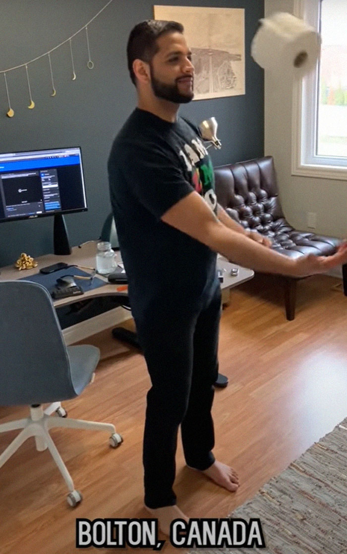 People From 50 Cities Across 30 Countries “Passed” Toilet Paper To Each Other People From 50 Cities Across 30 Countries “Passed” Toilet Paper To Each Other