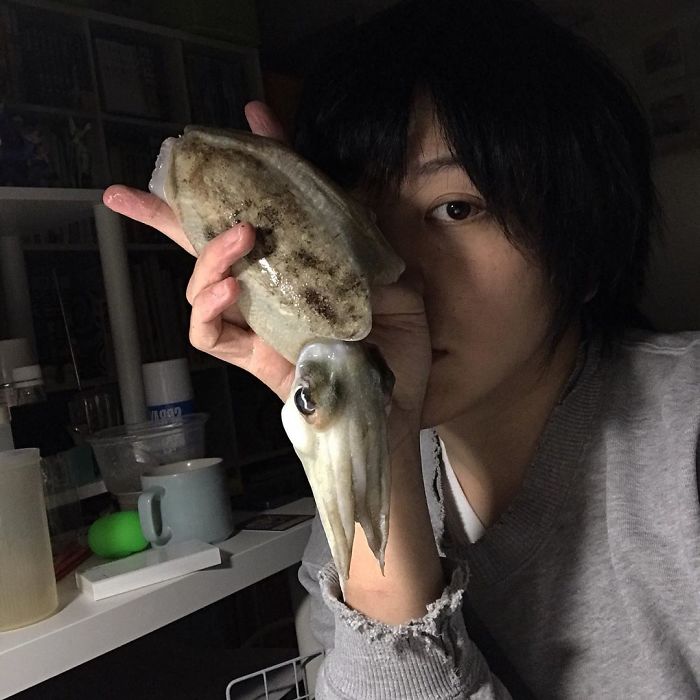 Japanese Artist Creates Incredibly Realistic Drawing Of A Squid That Looks Like A High-Resolution Photograph Japanese Artist Creates Incredibly Realistic Drawing Of A Squid That Looks Like A High-Resolution Photograph