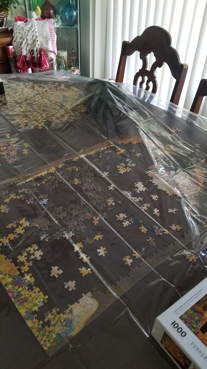30 Photos That Show The Reality Of Trying To Finish A Puzzle With Your Cat 30 Photos That Show The Reality Of Trying To Finish A Puzzle With Your Cat