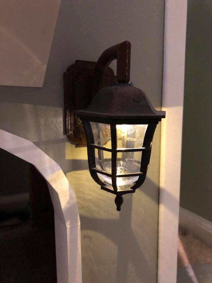 Man Builds Two Kitty Towers For His Cats And So Many People Want It, He’s Gonna Start Selling The Building Plans Man Builds Two Kitty Towers For His Cats And So Many People Want It, He’s Gonna Start Selling The Building Plans