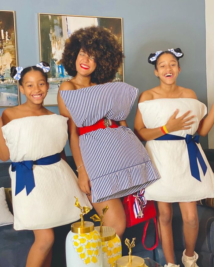 People Are So Bored They Started A Pillow-Wearing Challenge And Here Are The Best Pics (60 Pics) People Are So Bored They Started A Pillow-Wearing Challenge And Here Are The Best Pics (60 Pics)