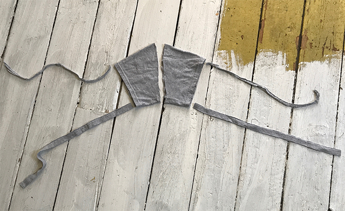 Here&#8217;s A Simple Guide On How To Make A Face Mask From Old T-Shirts Without A Sewing Machine