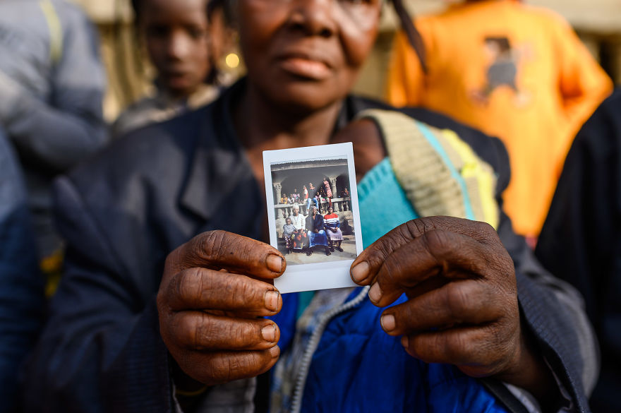 I Used Polaroid To Connect With Locals In Sierra Leone I Used Polaroid To Connect With Locals In Sierra Leone