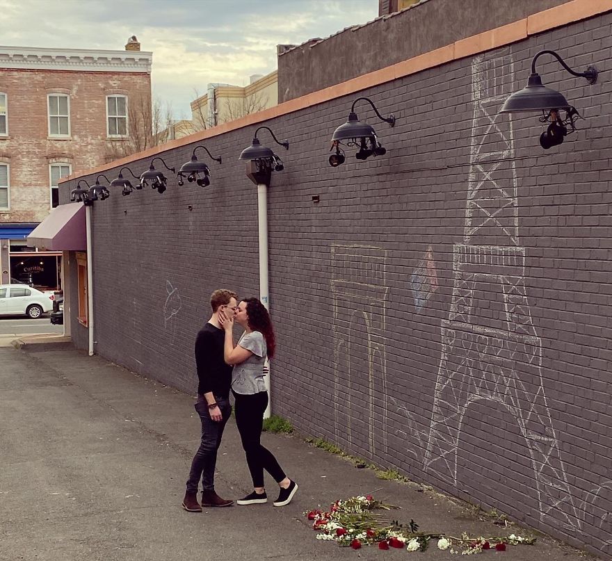 Man Brings Paris To Virginia By Proposing In Front Of A Makeshift Eiffel Tower Man Brings Paris To Virginia By Proposing In Front Of A Makeshift Eiffel Tower