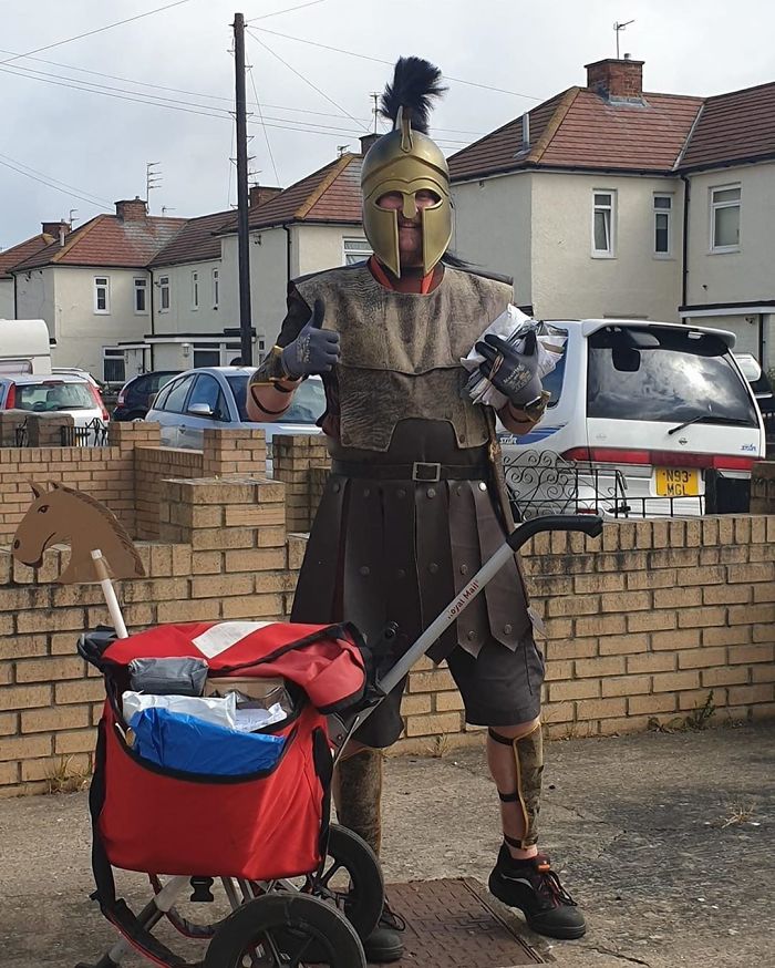 Postman Is Doing His Deliveries In Funny Costumes To Cheer People Up Postman Is Doing His Deliveries In Funny Costumes To Cheer People Up
