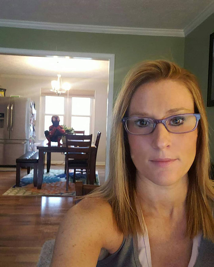 30 Funny Pics From Parents Stuck In Quarantine With Their Kids 30 Funny Pics From Parents Stuck In Quarantine With Their Kids