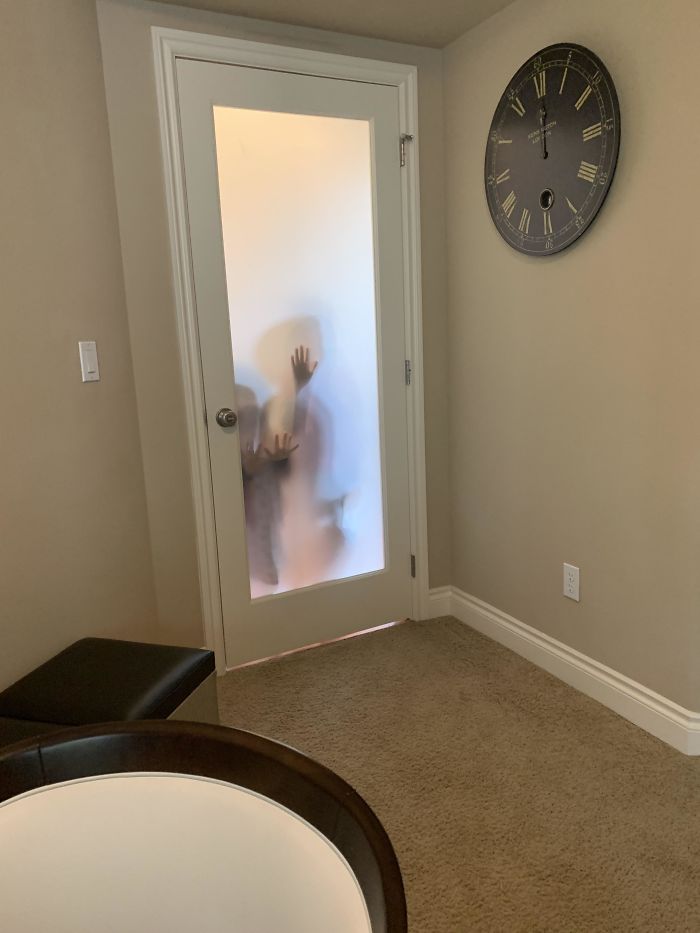 30 Funny Pics From Parents Stuck In Quarantine With Their Kids 30 Funny Pics From Parents Stuck In Quarantine With Their Kids