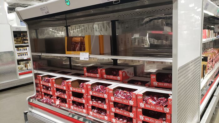 Costco Employee Shows What Store Workers See During The Coronavirus Outbreak