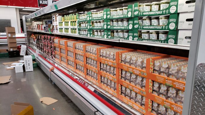 Costco Employee Shows What Store Workers See During The Coronavirus Outbreak