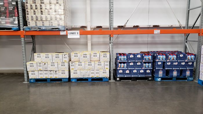 Costco Employee Shows What Store Workers See During The Coronavirus Outbreak