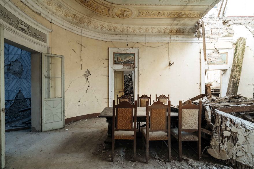 I Travel Through Europe In Search Of Forgotten Places, Here Are 25 Pics Of What I Have Found In Italy