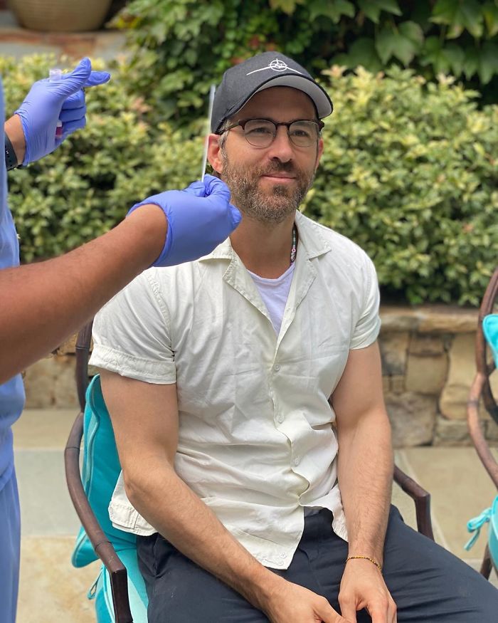 Ryan Reynolds Gets Tested For Covid-19, His Wife Blake Lively Documents The Process And Shares Pics Online Ryan Reynolds Gets Tested For Covid-19, His Wife Blake Lively Documents The Process And Shares Pics Online