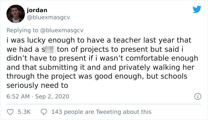 Twitter User Says Teachers Shouldn’t Force Anxious Students To Present In Front Of The Class, Sparks A Heated Discussion Twitter User Says Teachers Shouldn’t Force Anxious Students To Present In Front Of The Class, Sparks A Heated Discussion