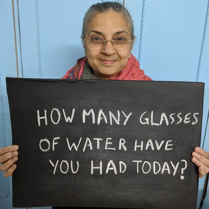 Indian Mom Goes Viral After Son Convinces Her To Put Her Worldly Wisdom On Signs And Share It On IG (30 Pics)