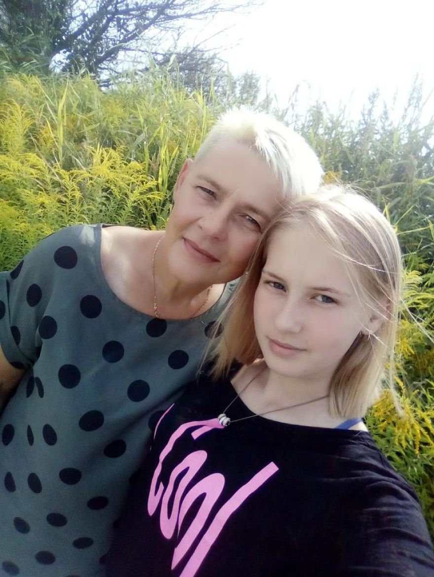 Person Asks People Over 40 To Share Their Pics To Show Aging Is Not That Scary (30 Pics)