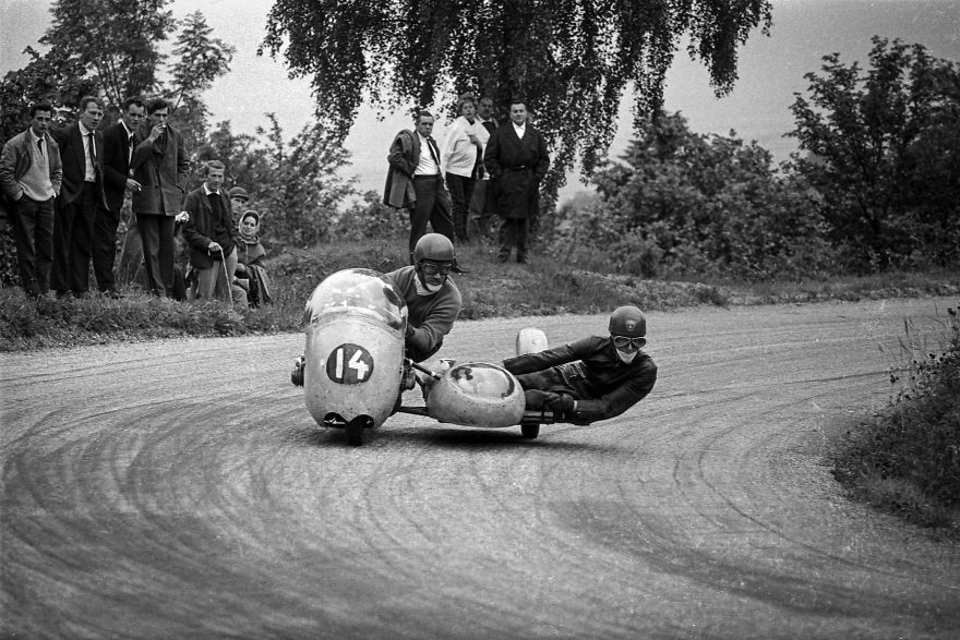Grandson Inherits His Grandfather&#8217;s Collection Of Unseen Street Photos Taken Over Half A Century Ago (30 Pics)