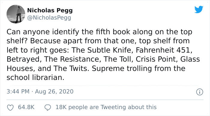 People Notice A Very Specific Book Arrangement Behind Boris Johnson During His Speech, Think The Librarian Did It People Notice A Very Specific Book Arrangement Behind Boris Johnson During His Speech, Think The Librarian Did It