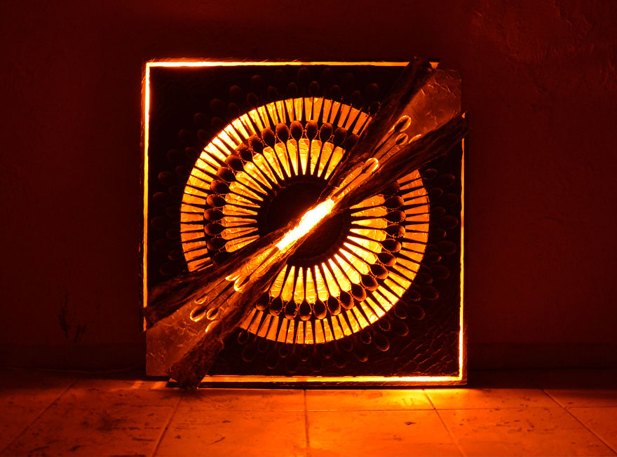 I Make Circles Out Of Cutlery And LED Lighting To Produce These 36 Spectacular Images I Make Circles Out Of Cutlery And LED Lighting To Produce These 36 Spectacular Images