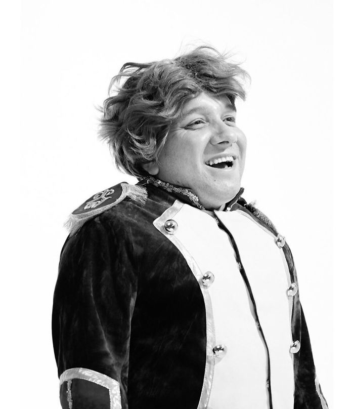 Ukrainian Photo Project Highlights The Discrimination That People Face From Different Walks Of Life (23 Pics)