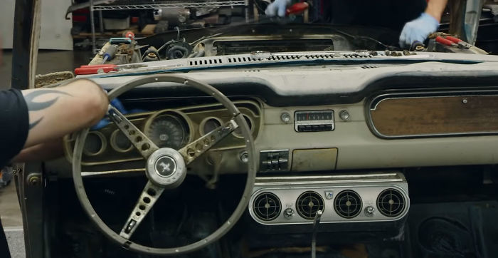 Jason Momoa Restores His Wife’s 1965 Mustang, Her First Car When She Was 17