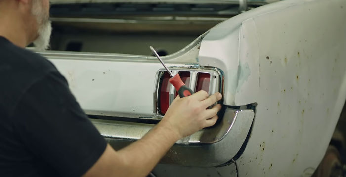 Jason Momoa Restores His Wife’s 1965 Mustang, Her First Car When She Was 17