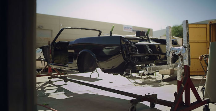 Jason Momoa Restores His Wife’s 1965 Mustang, Her First Car When She Was 17