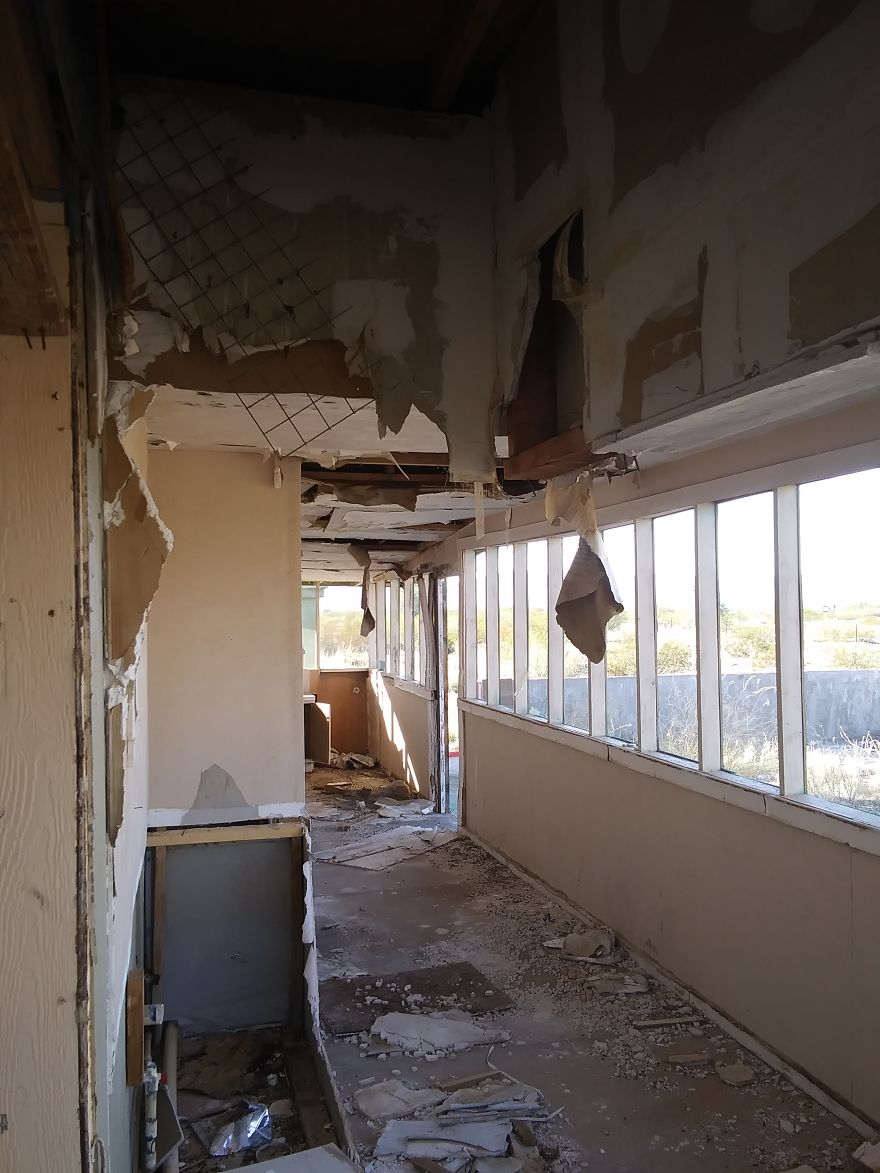 These Six Abandoned Houses Show The Harshness Of Desert Life