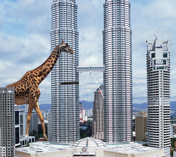 Digital Artists Photoshopped Oversized Animals And The Result Might Give You Nightmares (110 Pics)