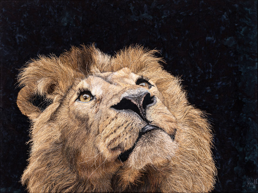 I ‘Paint’ Photorealistic Portraits With My Sewing Machine I ‘Paint’ Photorealistic Portraits With My Sewing Machine