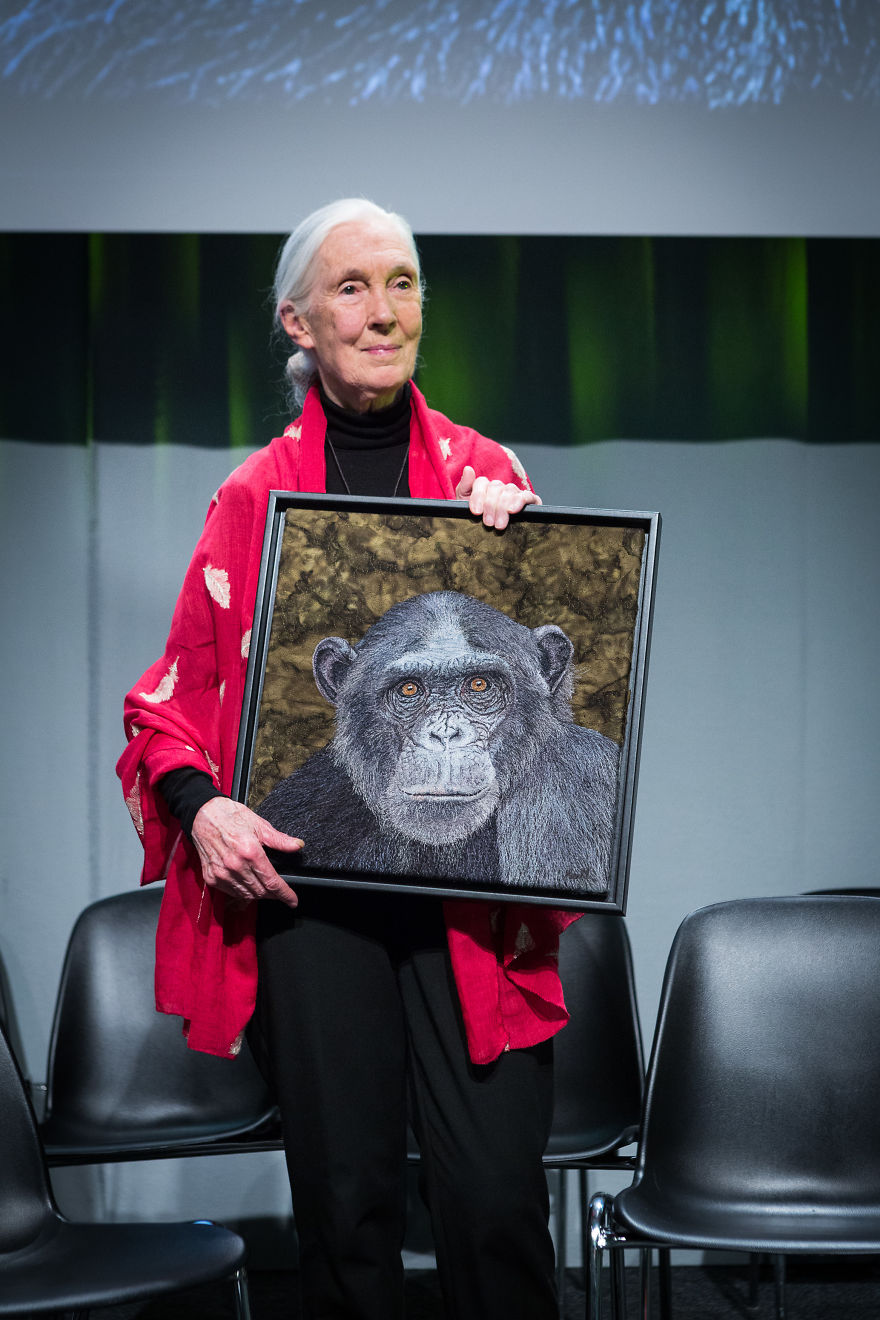 I ‘Paint’ Photorealistic Portraits With My Sewing Machine I ‘Paint’ Photorealistic Portraits With My Sewing Machine