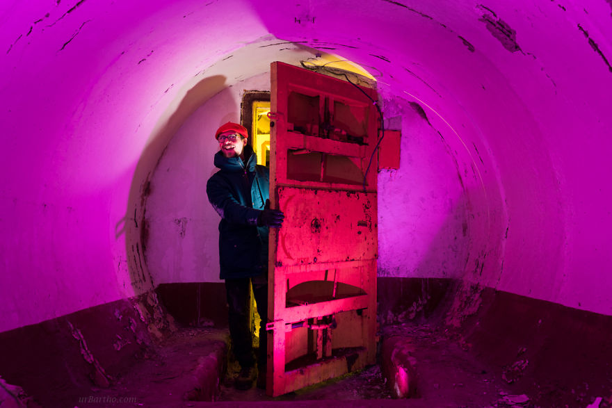 I Camp Alone In Abandoned Places To Photograph Them At Night With A Lot Of Light (17 New Pics) I Camp Alone In Abandoned Places To Photograph Them At Night With A Lot Of Light (17 New Pics)